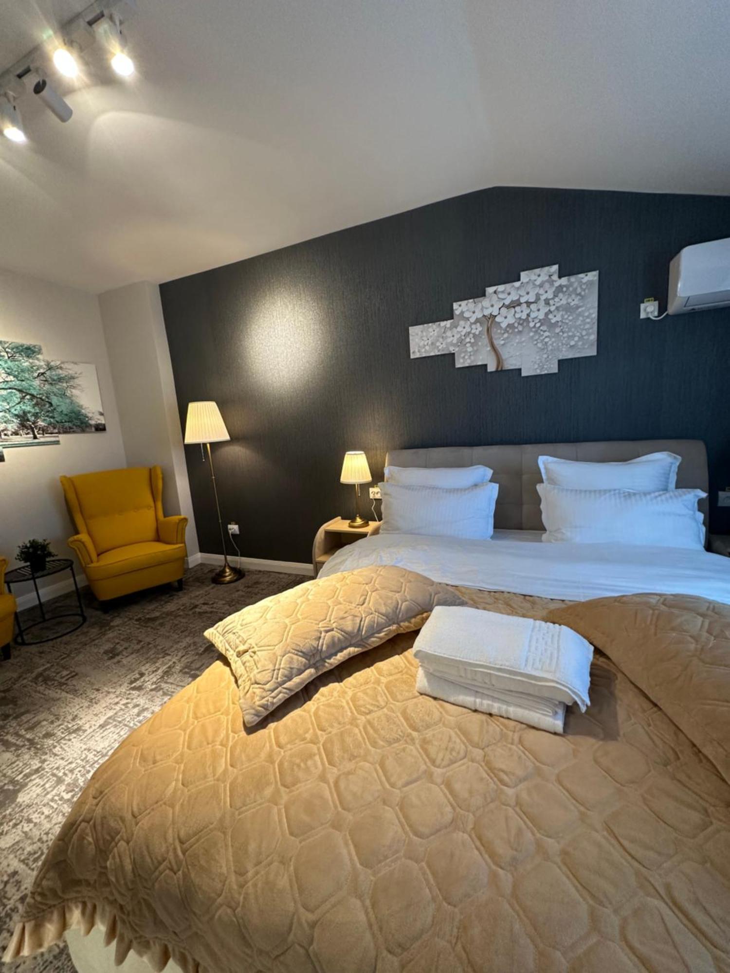Complex Rediu 54 Luxury Apartaments Iasi Buitenkant foto