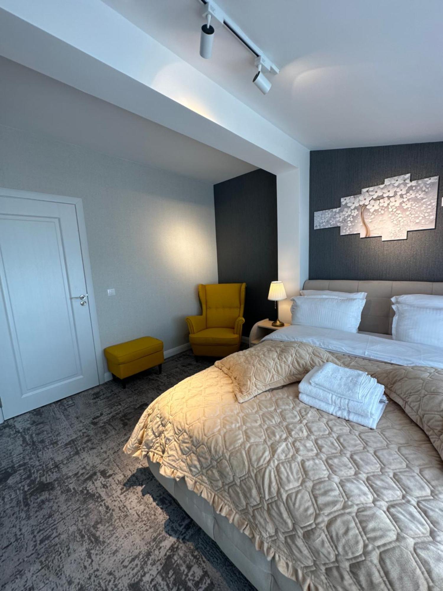 Complex Rediu 54 Luxury Apartaments Iasi Buitenkant foto