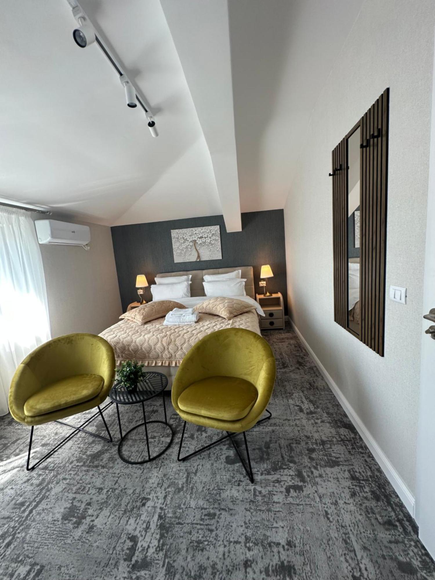 Complex Rediu 54 Luxury Apartaments Iasi Buitenkant foto