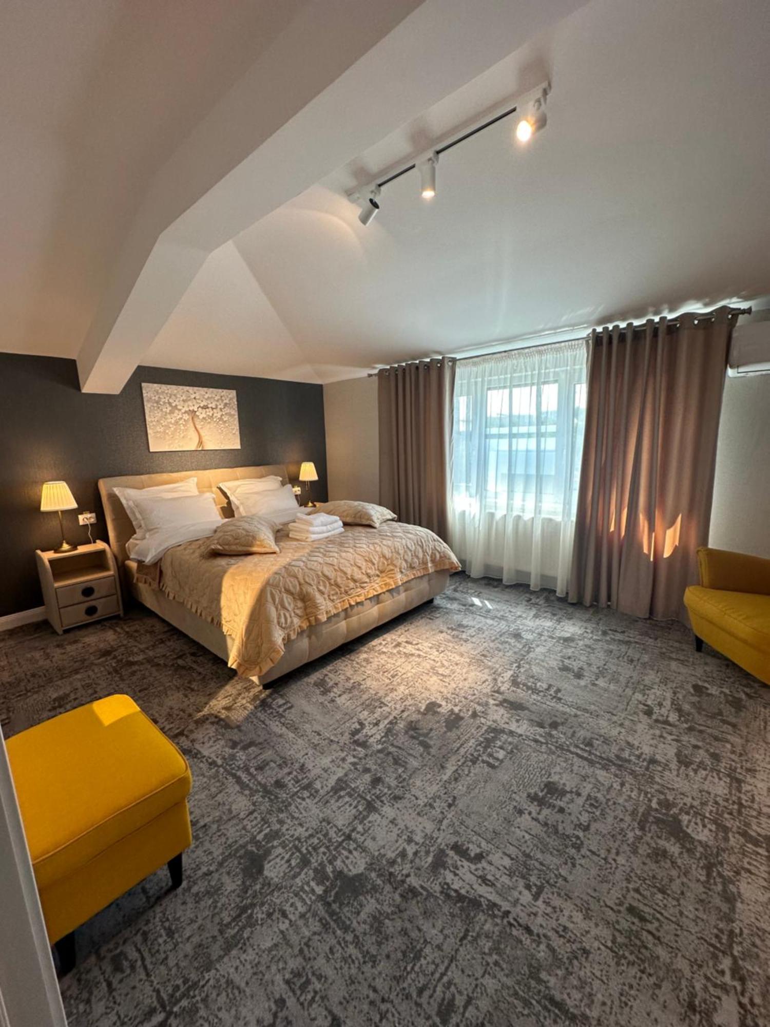 Complex Rediu 54 Luxury Apartaments Iasi Buitenkant foto